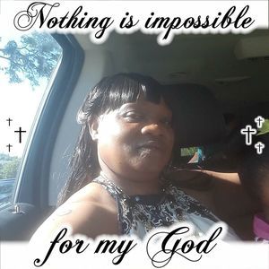 Meet your Posher, Maxine